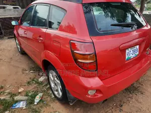 Pontiac Vibe 2005 Red