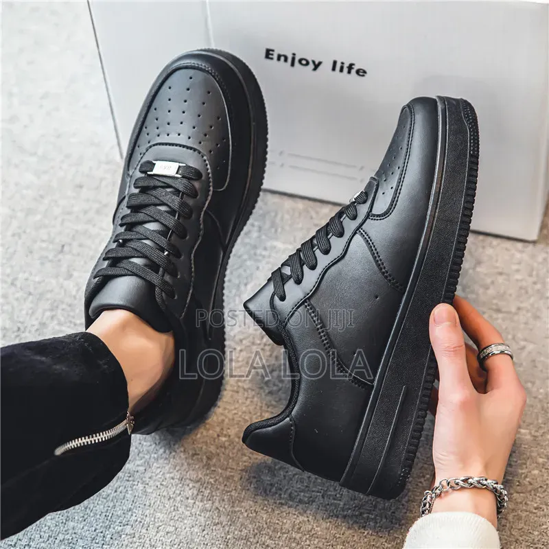 High Quality Shoes for Men and Female