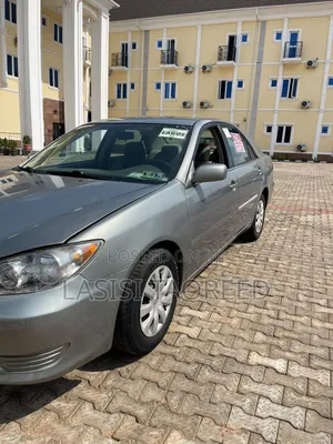 Toyota Camry 2006 Gray