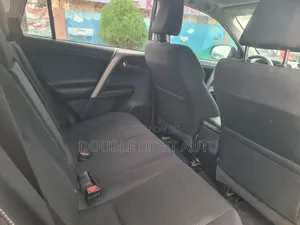 Toyota RAV4 2017