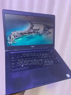 Laptop Dell Latitude 5490 4GB Intel Core i7 SSD 256GB