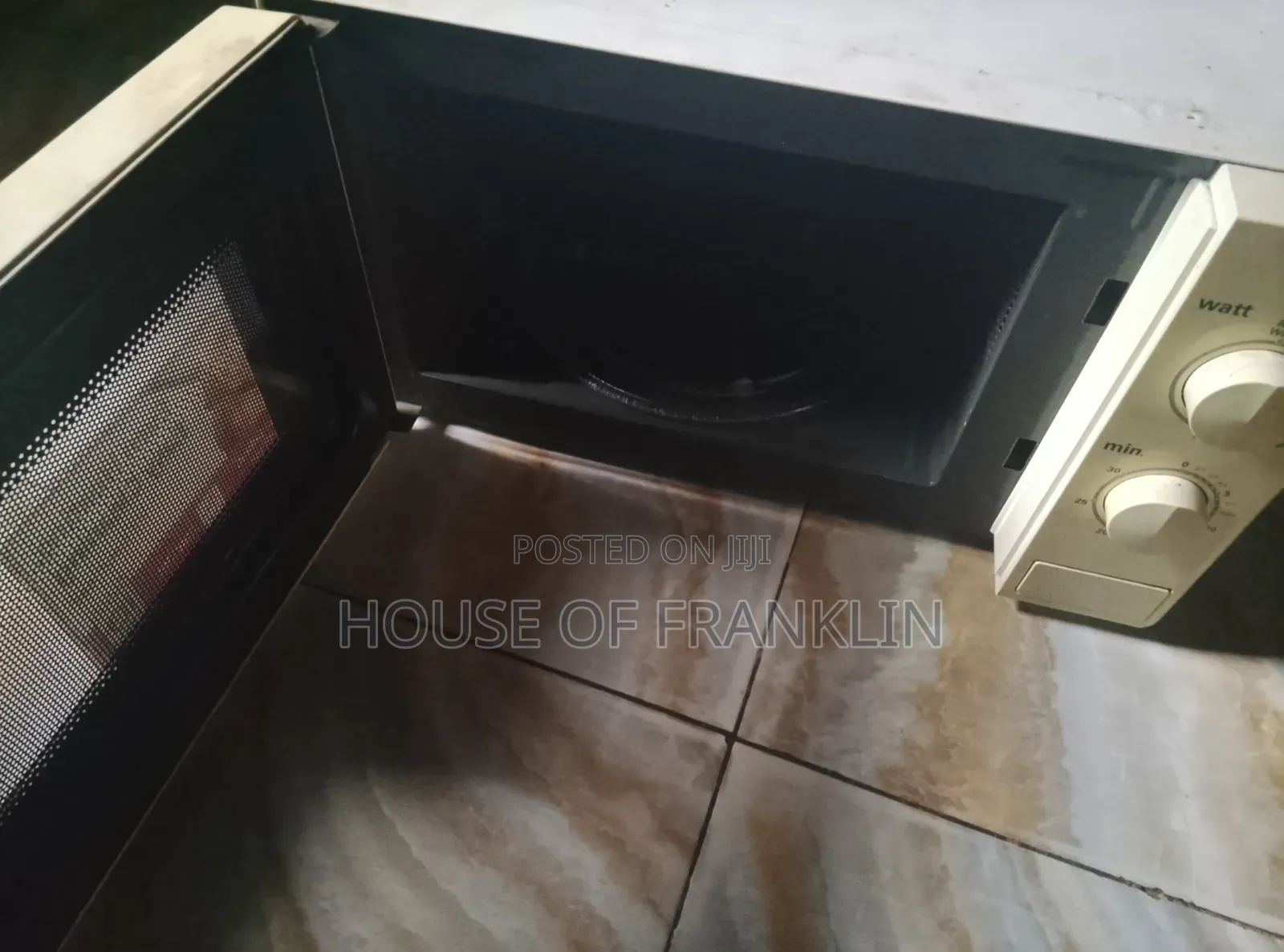 Microwave Oven