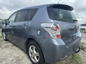 Toyota Verso 1.6 2014 Blue