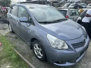 Toyota Verso 1.6 2014 Blue