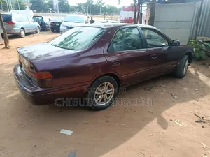 Toyota Camry 2000 Burgundy