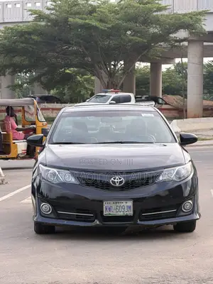 Toyota Camry SE 4dr Sedan (2.5L 4cyl 6A) 2013 Black