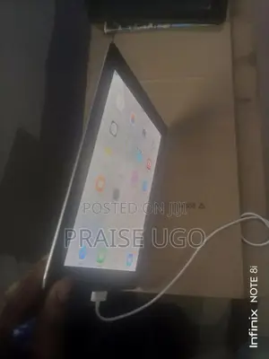 Apple iPad 2 CDMA 16 GB Silver
