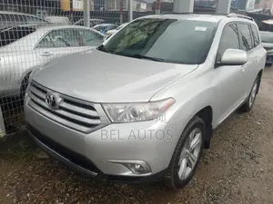 Toyota Highlander 2012 Silver