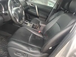 Toyota Highlander 2012 Silver