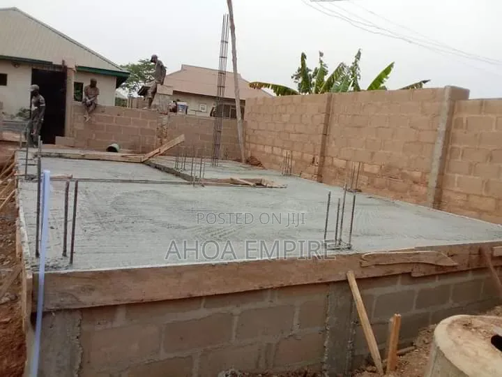 Professional Bricklayer/House Builder