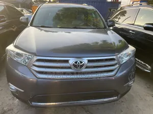 Toyota Highlander 2012 Gray