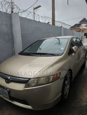 Honda Civic 2008 Gold