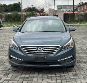 Hyundai Sonata SE 4dr Sedan (2.4L 4cyl 6A) 2015 Blue