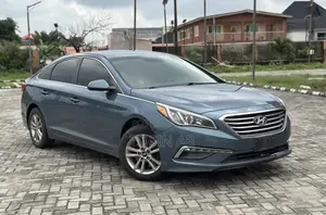 Hyundai Sonata SE 4dr Sedan (2.4L 4cyl 6A) 2015 Blue