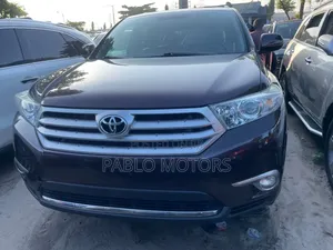 Toyota Highlander 2012 Burgundy