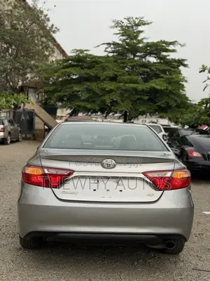 Toyota Camry SE 4dr Sedan (2.5L 4cyl 6A) 2016 Silver