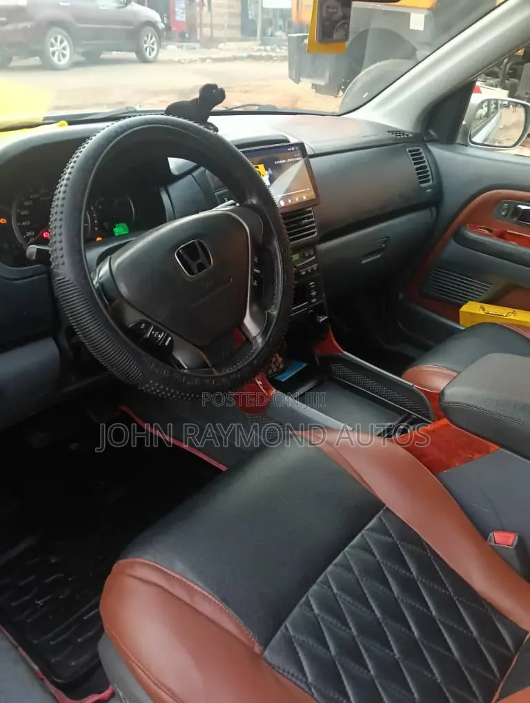 Honda Pilot 2004 Silver