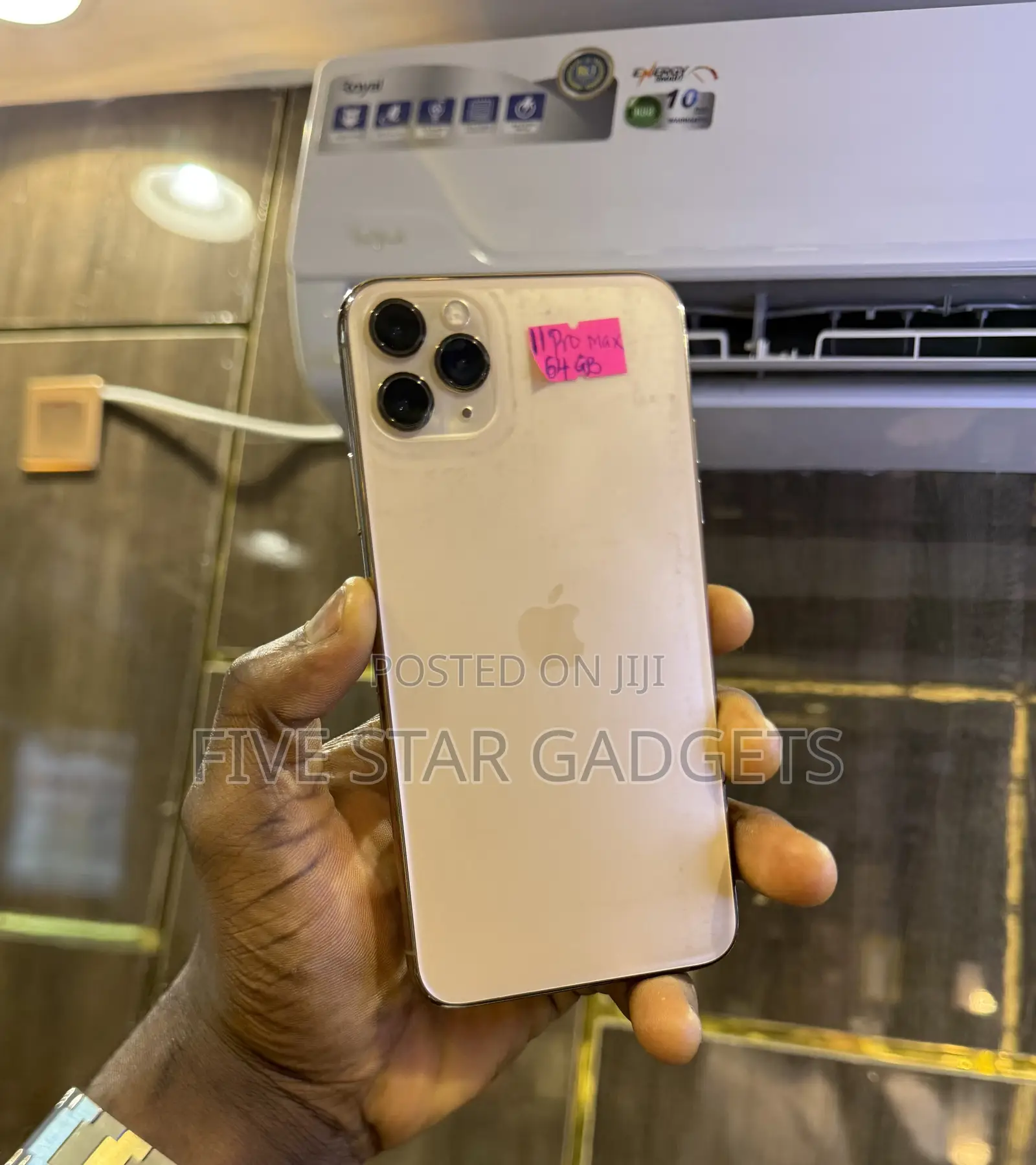 Apple iPhone 11 Pro Max 64 GB Gold