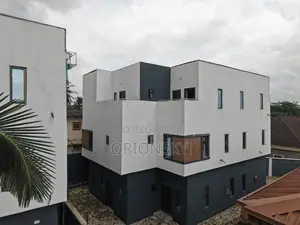 4bdrm Duplex in Anthony Village for sale