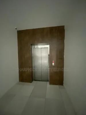 2bdrm Apartment in Lekki Phase 1 for rent