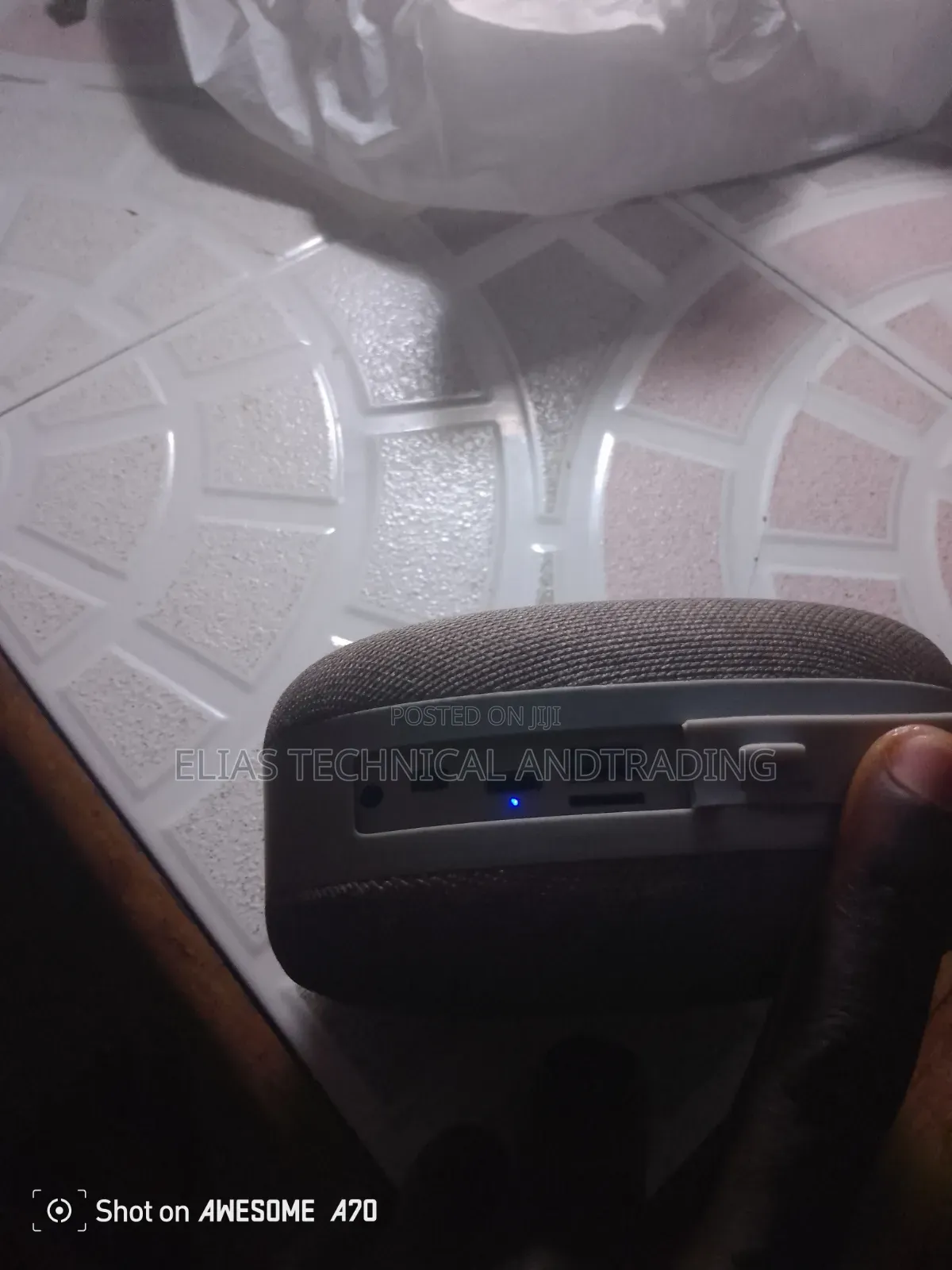 W.Vip Bluetooth Speaker