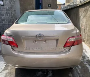 Toyota Camry 2008 Gold