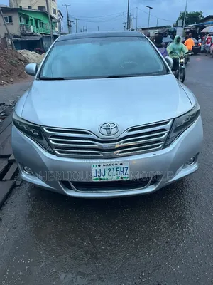 Toyota Venza 2010 Silver