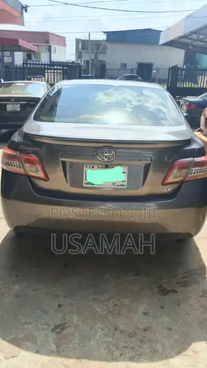 Toyota Camry LE 4dr Sedan (2.4L 4cyl 5A) 2006 Gray