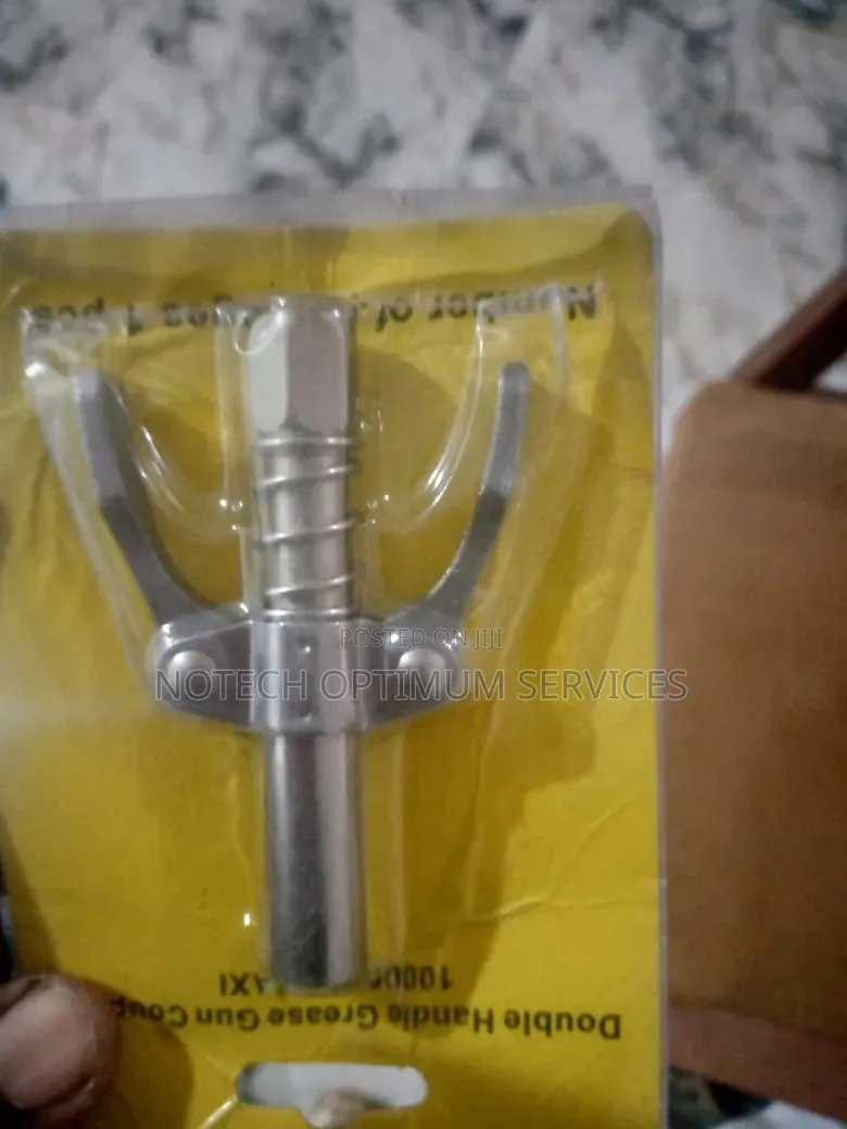 Double Hand Grease Gun Coupler