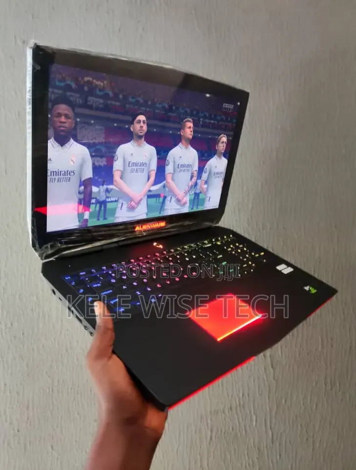 Laptop Alienware 17 R3 16GB Intel Core i7 HDD+SSD 1T