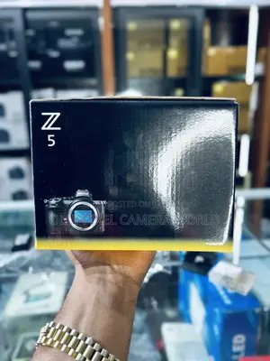 Nikon Z5 Body