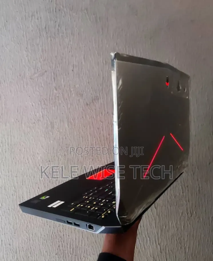 Laptop Alienware 17 R3 16GB Intel Core i7 HDD+SSD 1T