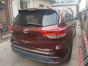 Toyota Highlander 2016 Red