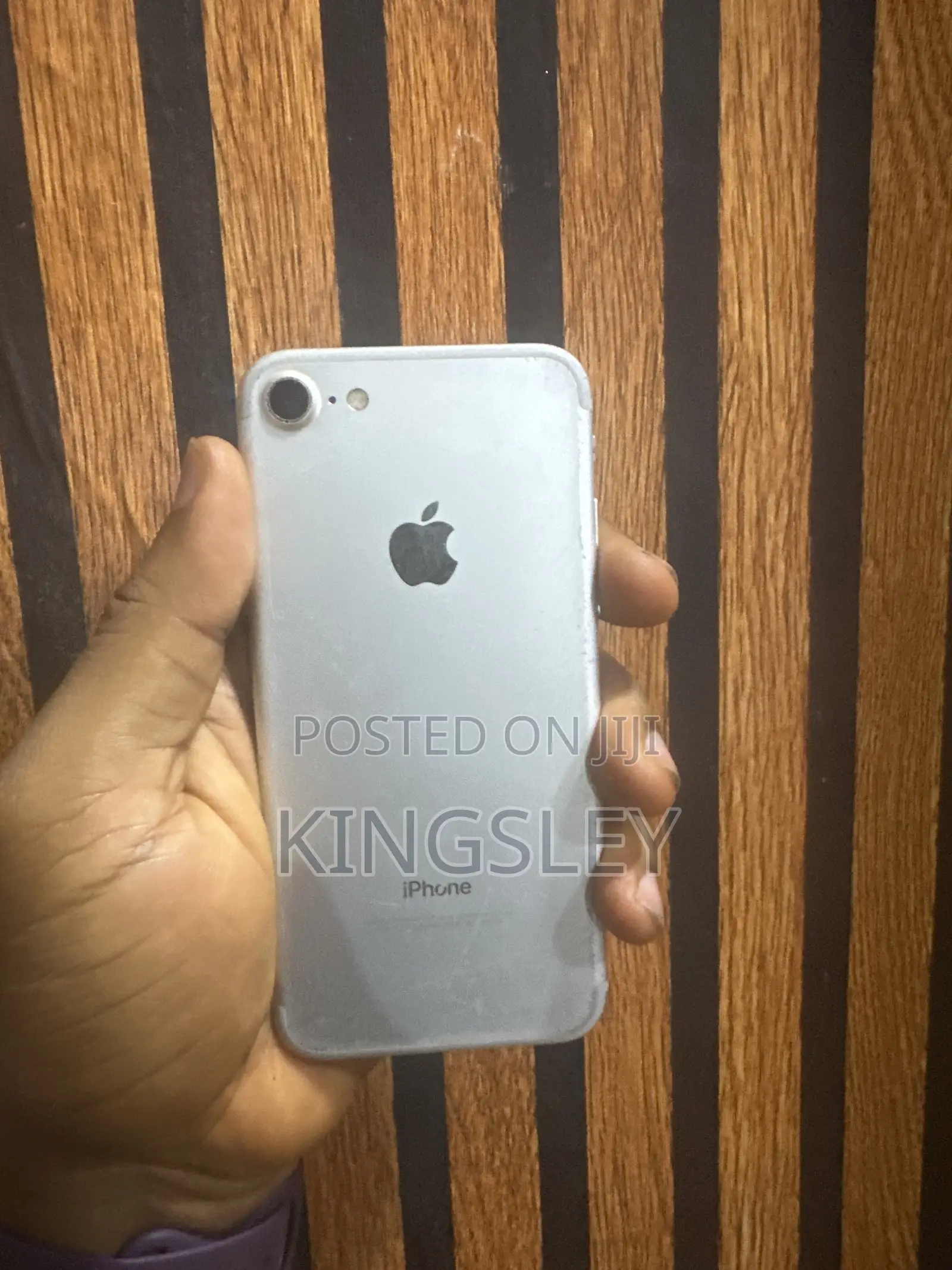 New Apple iPhone 7 32 GB Silver