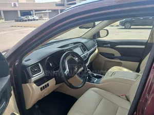 Toyota Highlander 2016 Red