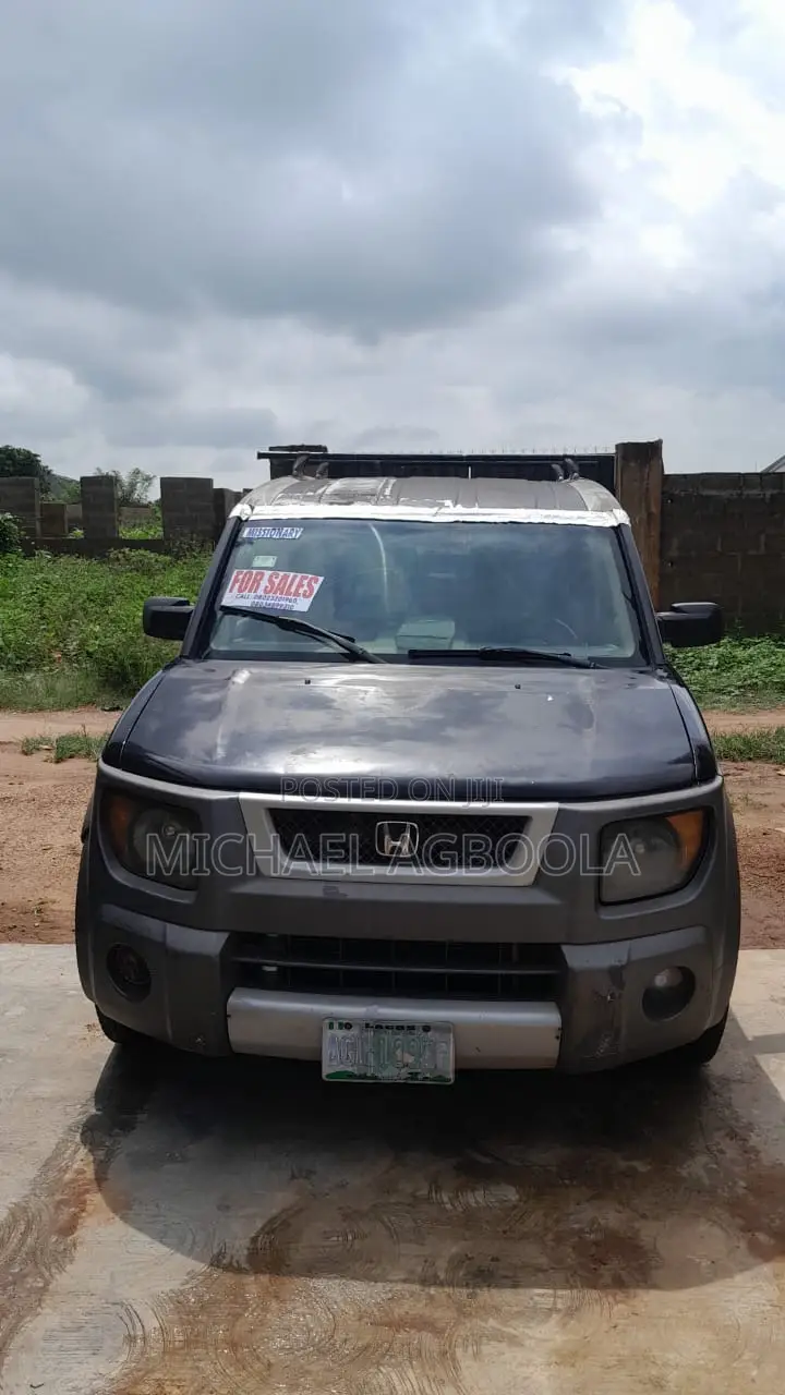 Honda Element 2004 Black