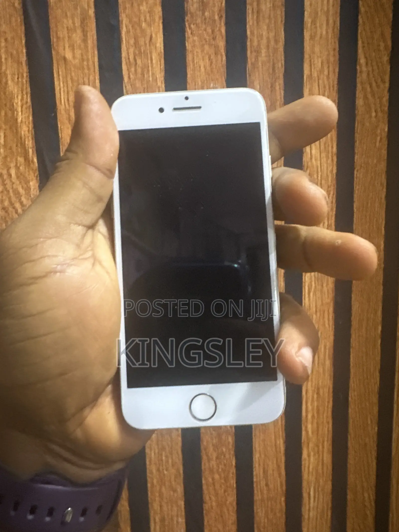 New Apple iPhone 7 32 GB Silver