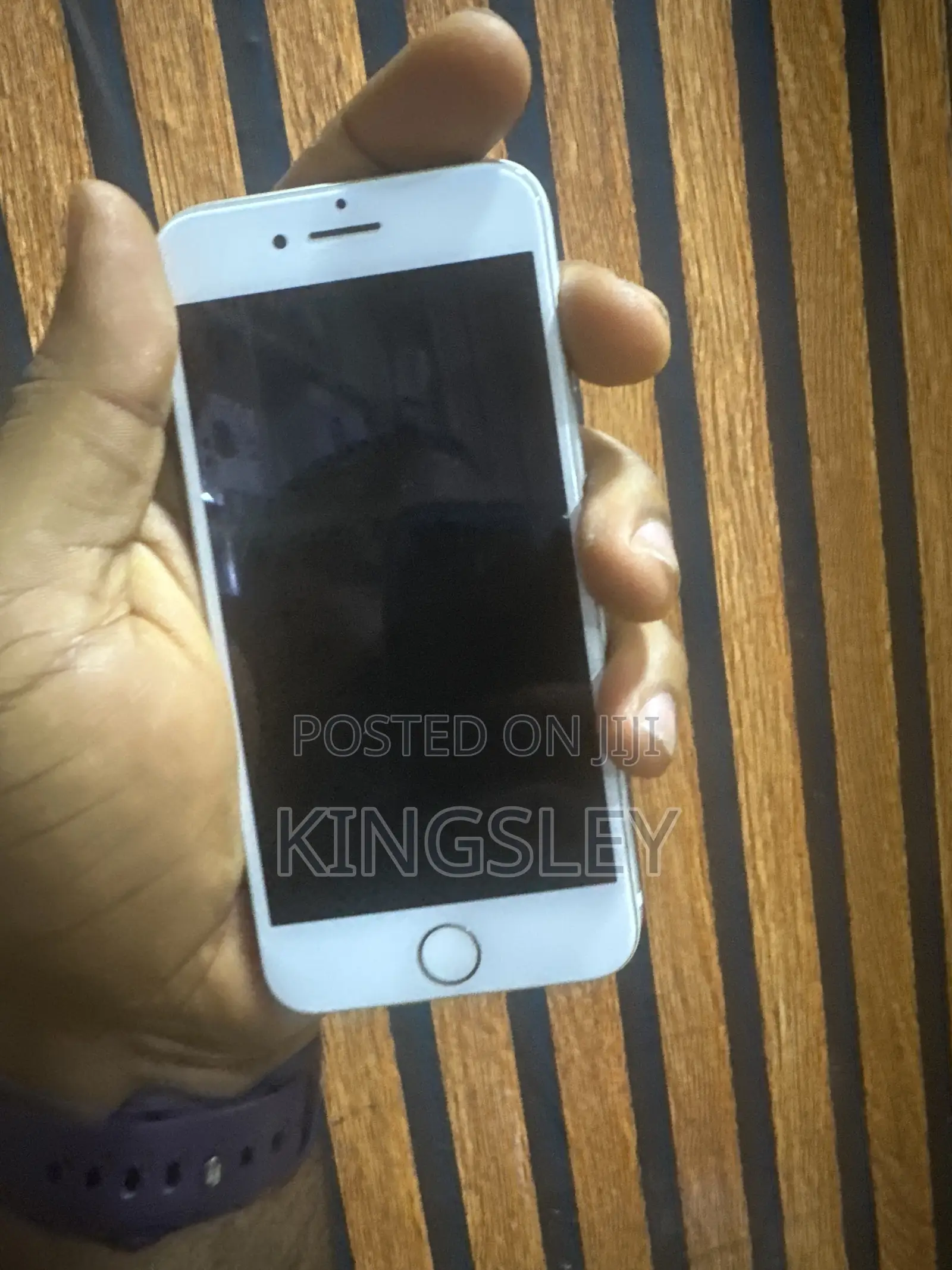 New Apple iPhone 7 32 GB Silver