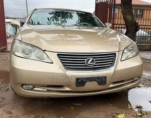 Lexus ES 350 2010 Gold