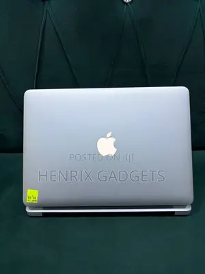 Laptop Apple MacBook Pro 2015 8GB Intel Core i5 SSD 256GB