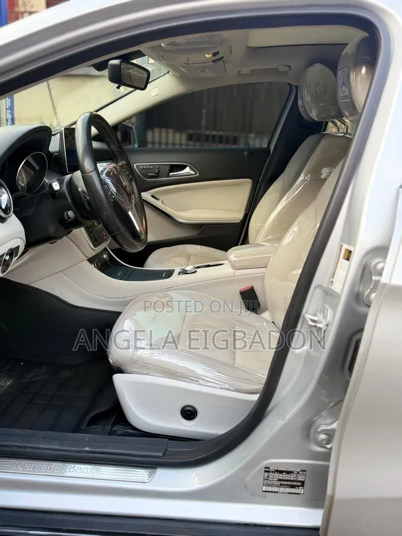 Mercedes-Benz GLA 250 2015 Silver