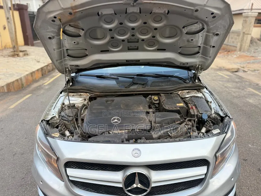 Mercedes-Benz GLA 250 2015 Silver