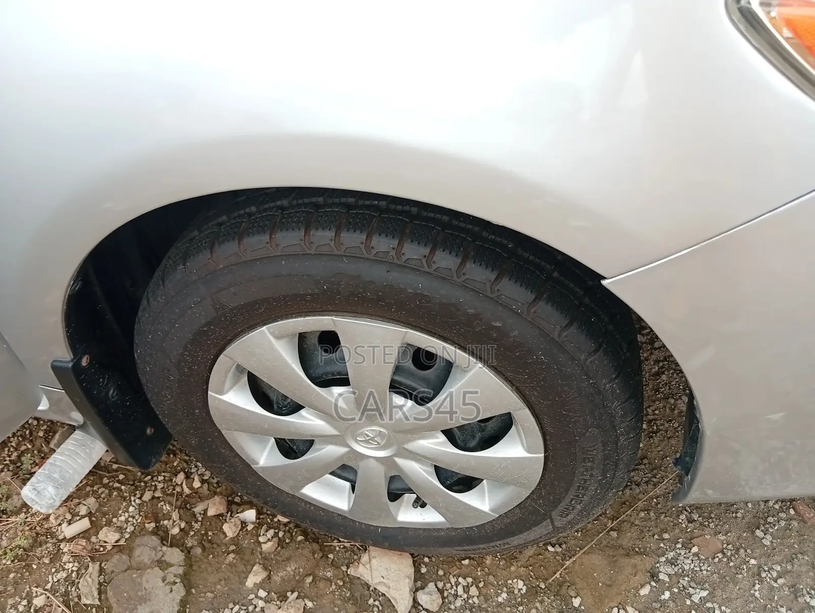 Toyota Corolla 2012 Silver