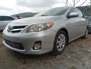 Toyota Corolla 2012 Silver