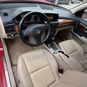 Mercedes-Benz GLK-Class 2009 Red