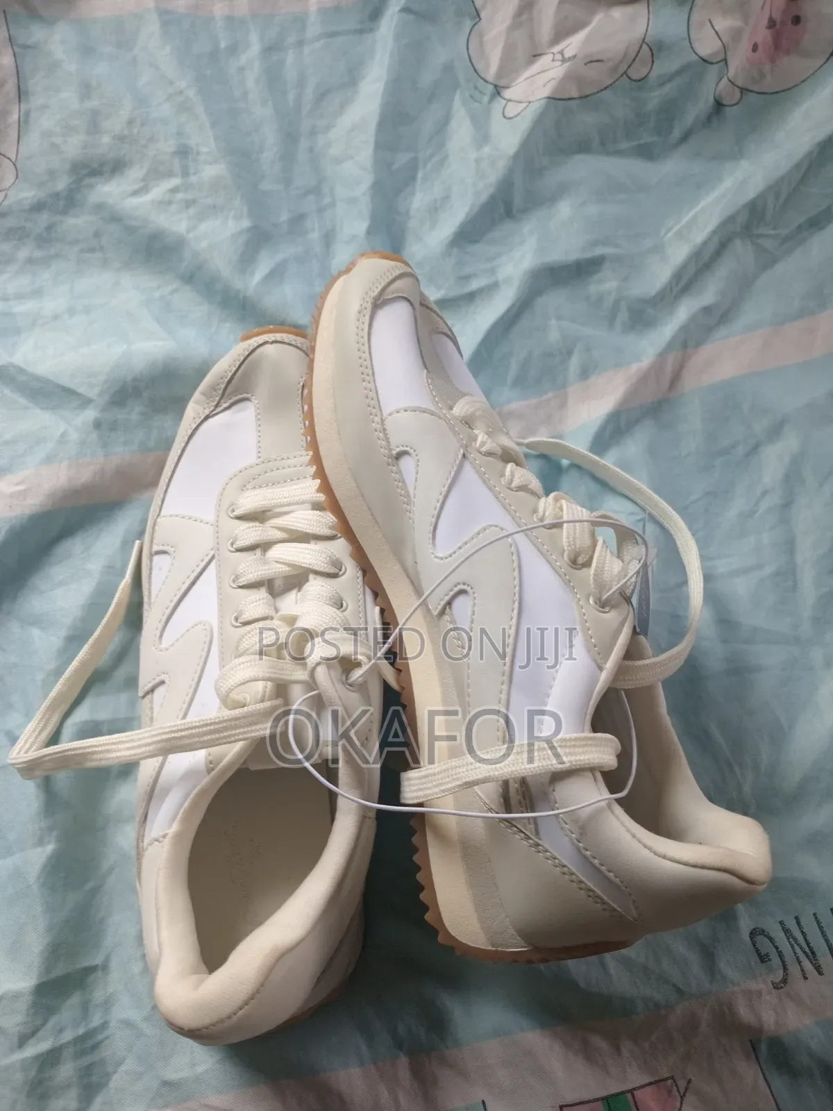 Adult Unisex Sneakers