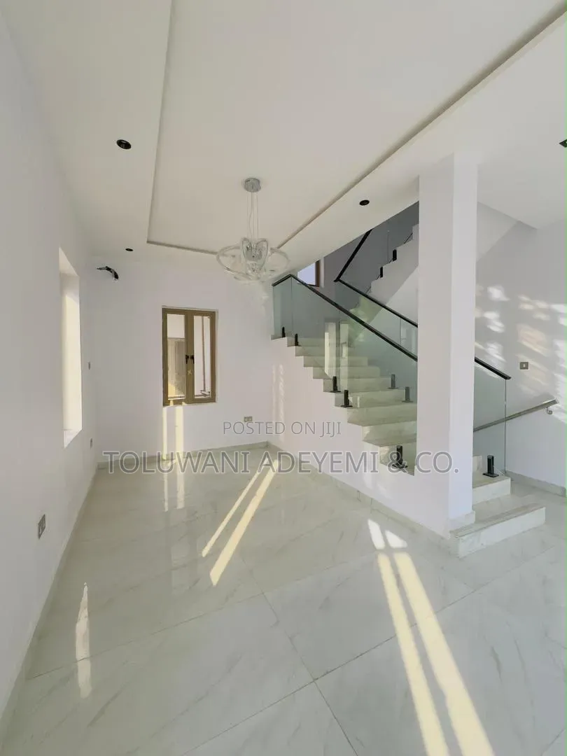 5 Bedroom Detached Duplex With Bq