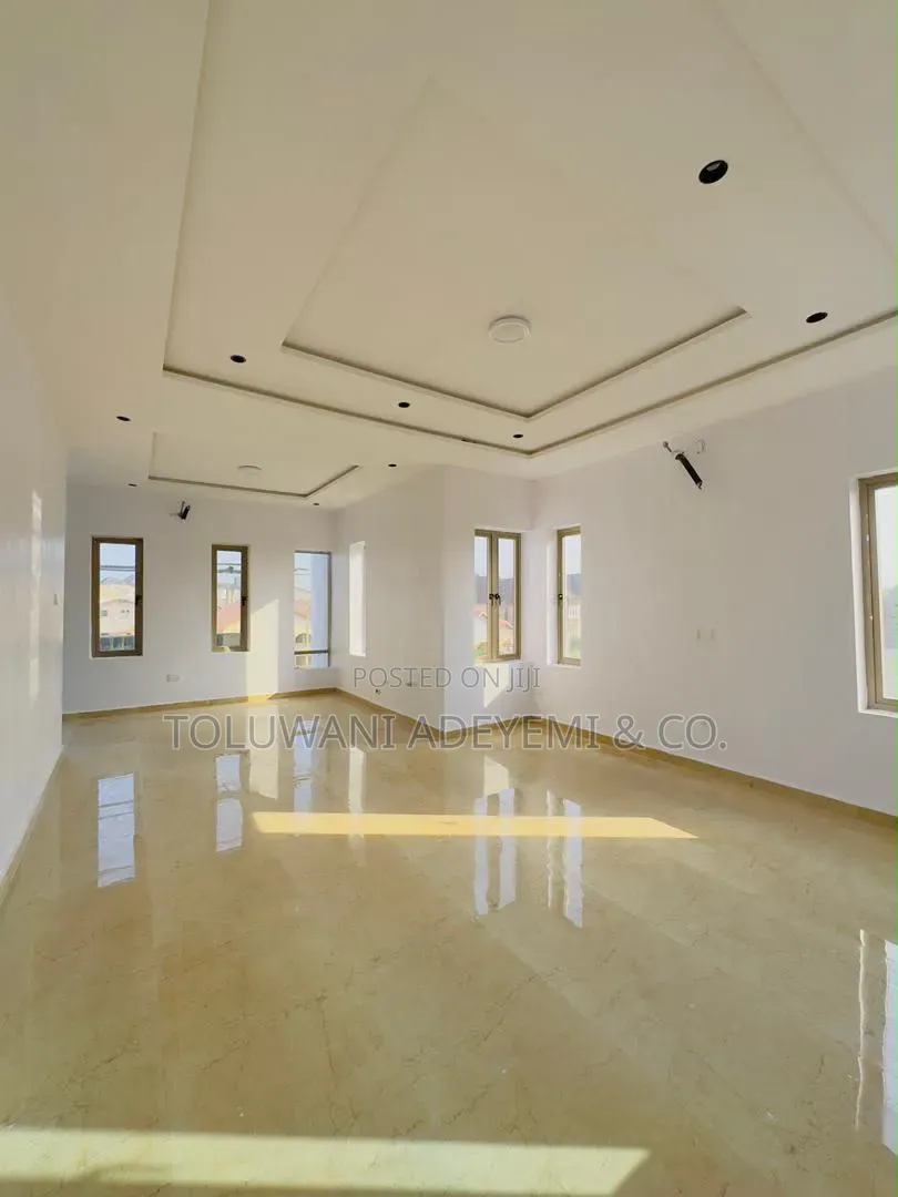 5 Bedroom Detached Duplex With Bq