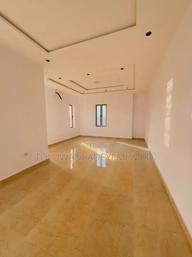 5 Bedroom Detached Duplex With Bq