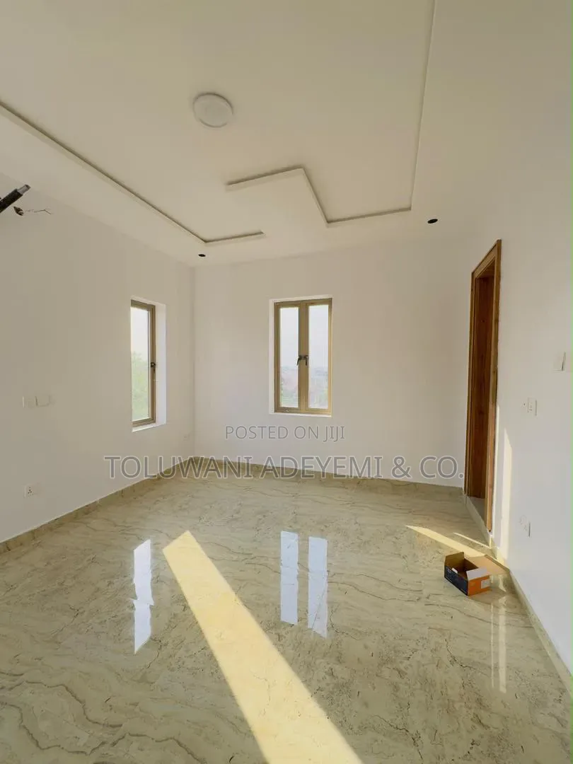 5 Bedroom Detached Duplex With Bq